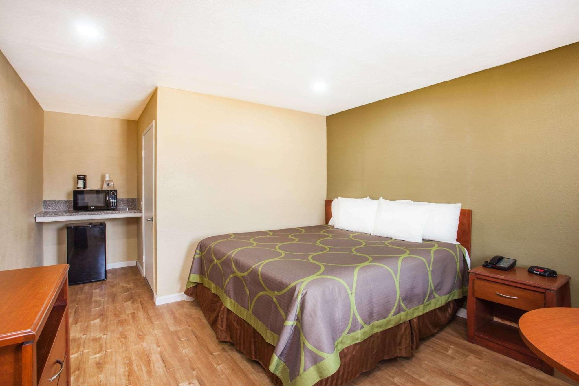 Super 8 By Wyndham Redlands/San Bernardino Motel Bagian luar foto