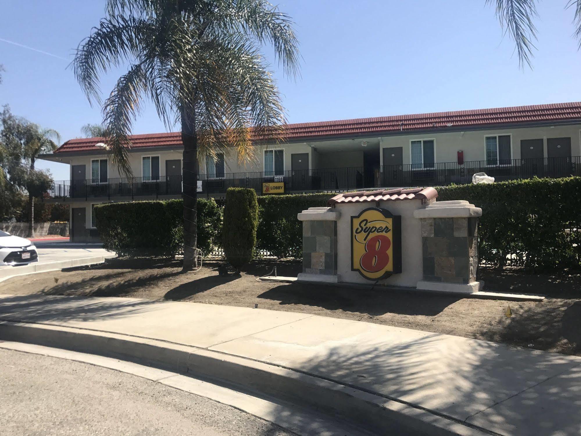 Super 8 By Wyndham Redlands/San Bernardino Motel Bagian luar foto